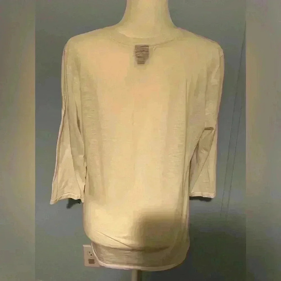 Patagonia Basic White One Pocket 3/4 Sleeves Closet Staple Size Medium - Picture 3 of 4